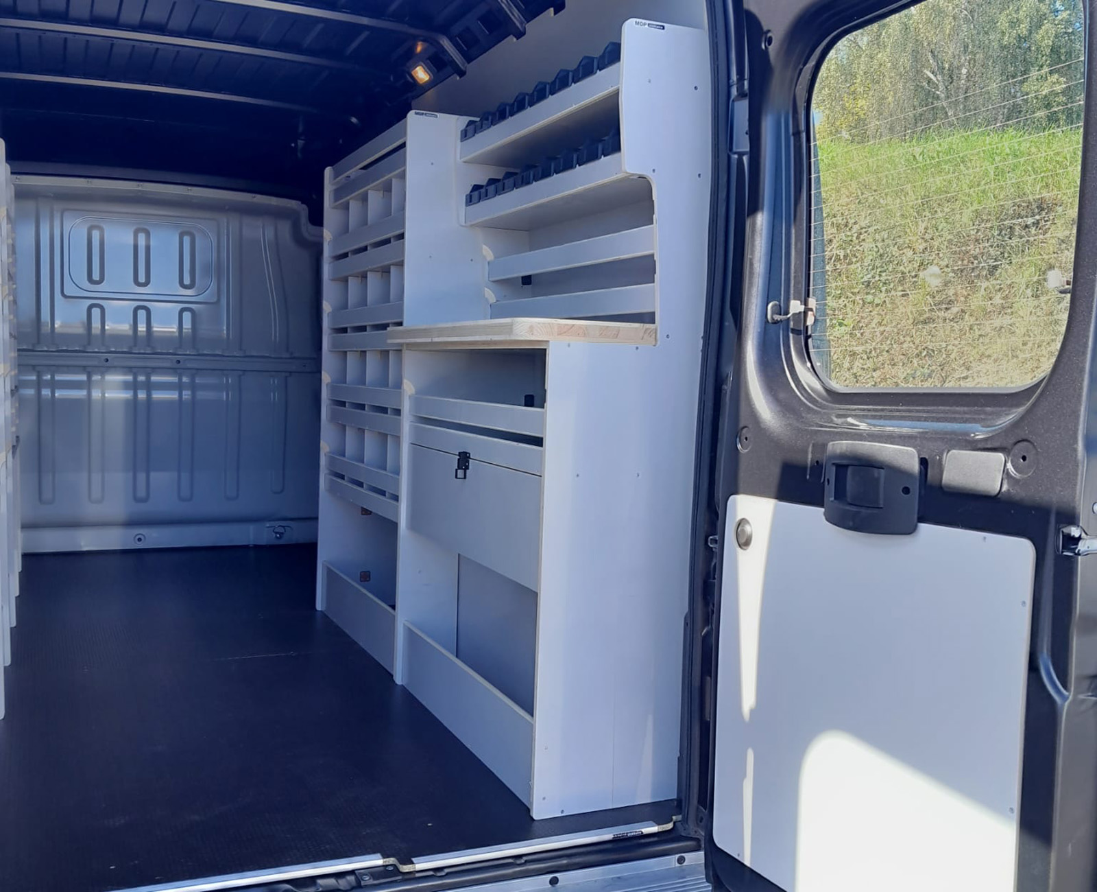 Présentation aménagement IVECO E-SUPER JOLLY